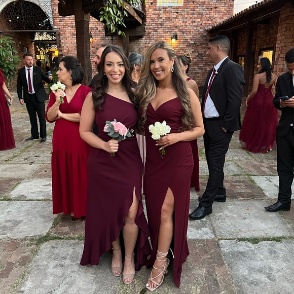 I had to get it taken in! It should be between a size 5/6 after alterations! - Picture 4 of 4